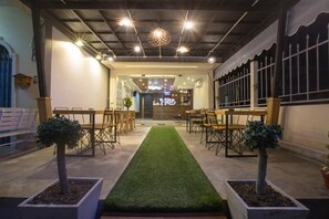 Dining - The Sleep Phang Nga (Phang Nga)