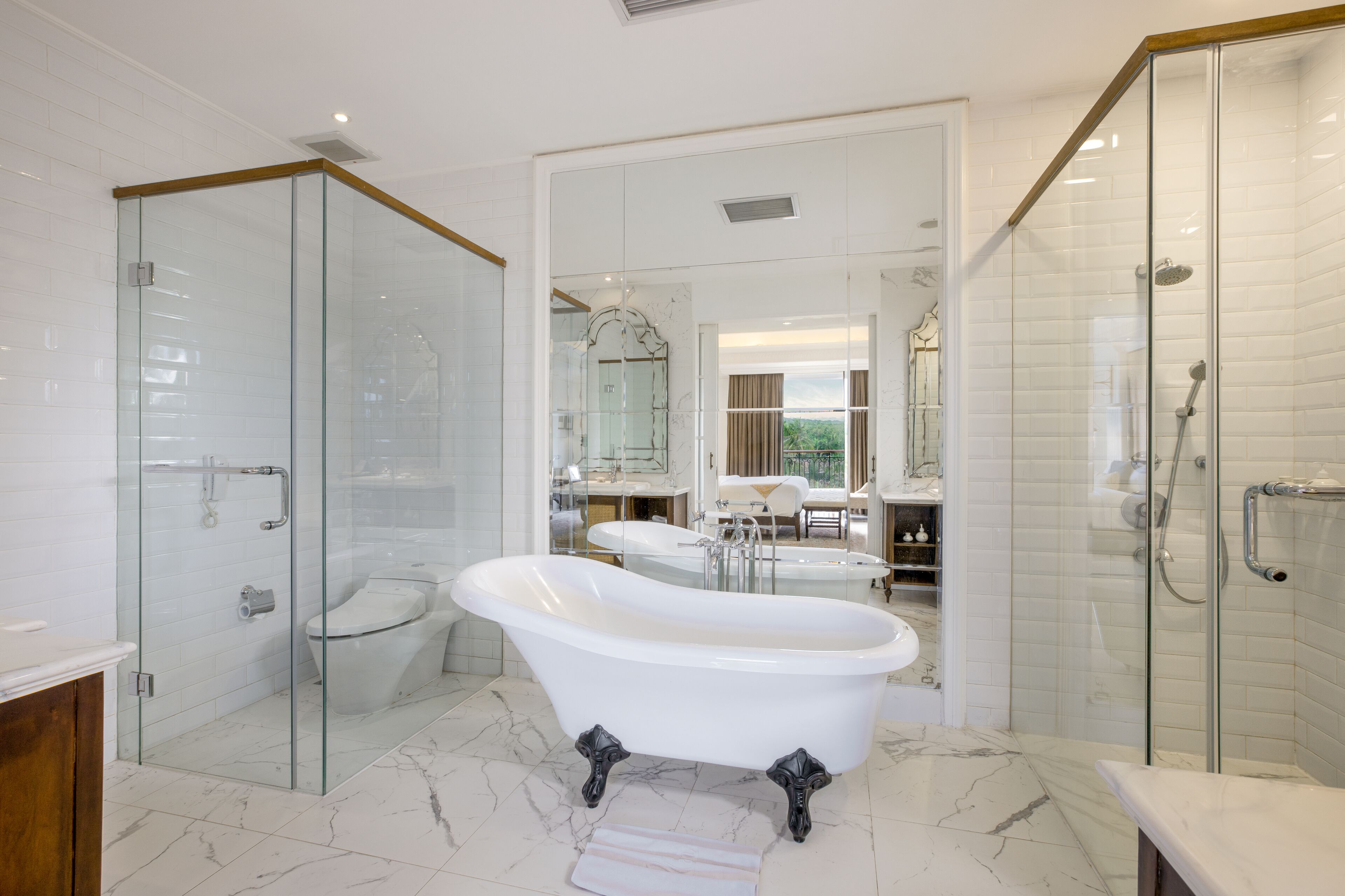 founder's suite, 1 king bed | bathroom | shower, eco-friendly toiletries, hair dryer, bathrobes