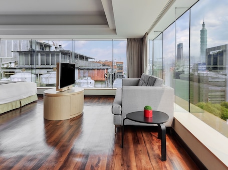 Panoramic Quadruple Room | View from room