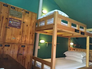 Premium bedding, free WiFi
