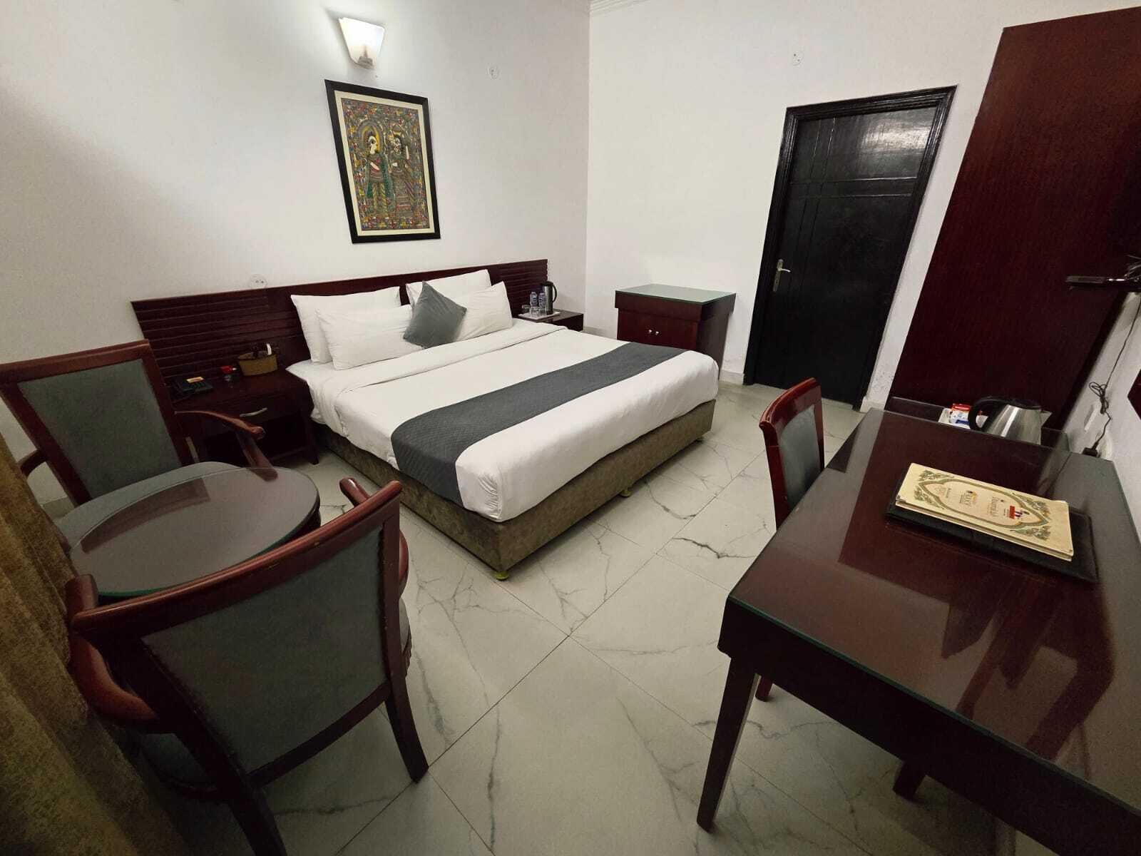Deluxe Room | Premium bedding, in-room safe, desk, free WiFi