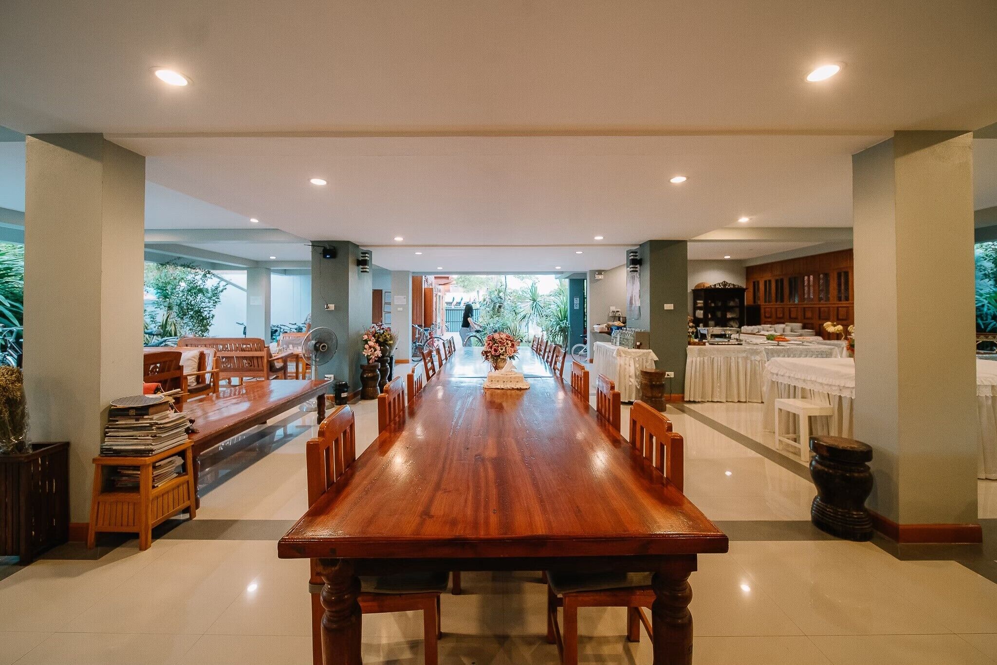 daily english breakfast for a fee