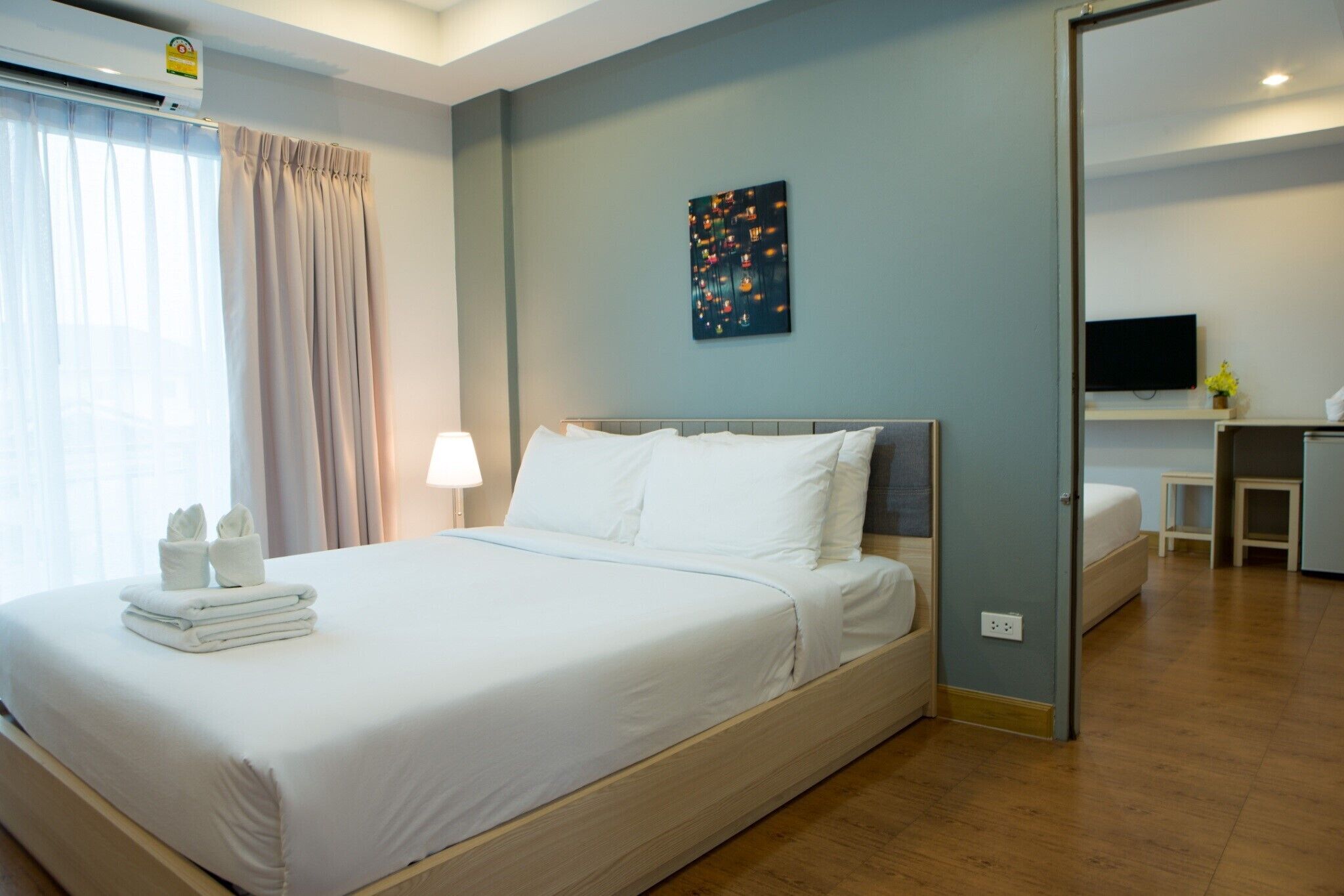 Deluxe Double Room | Desk, blackout curtains, rollaway beds, free WiFi