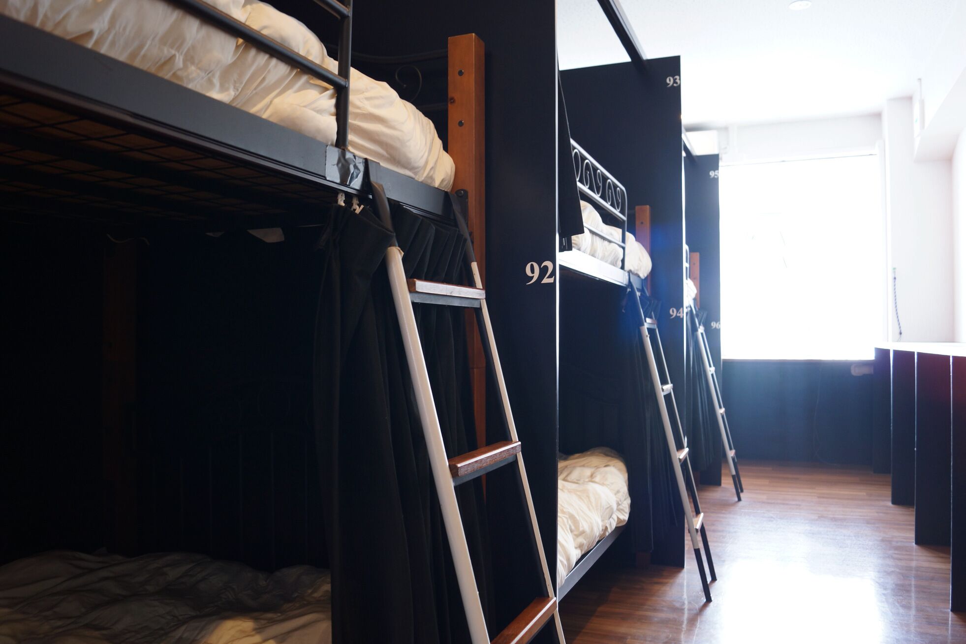 Caja fuerte, wifi gratis, ropa de cama
