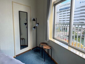 Tomannsrom – basic | Safe på rommet, wi-fi (inkludert) og sengetøy