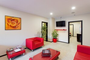 Lobby - Friendly (Surgut)