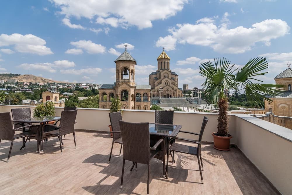 Liva Hotel