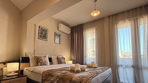 Double Room, Balcony (4th Floor)