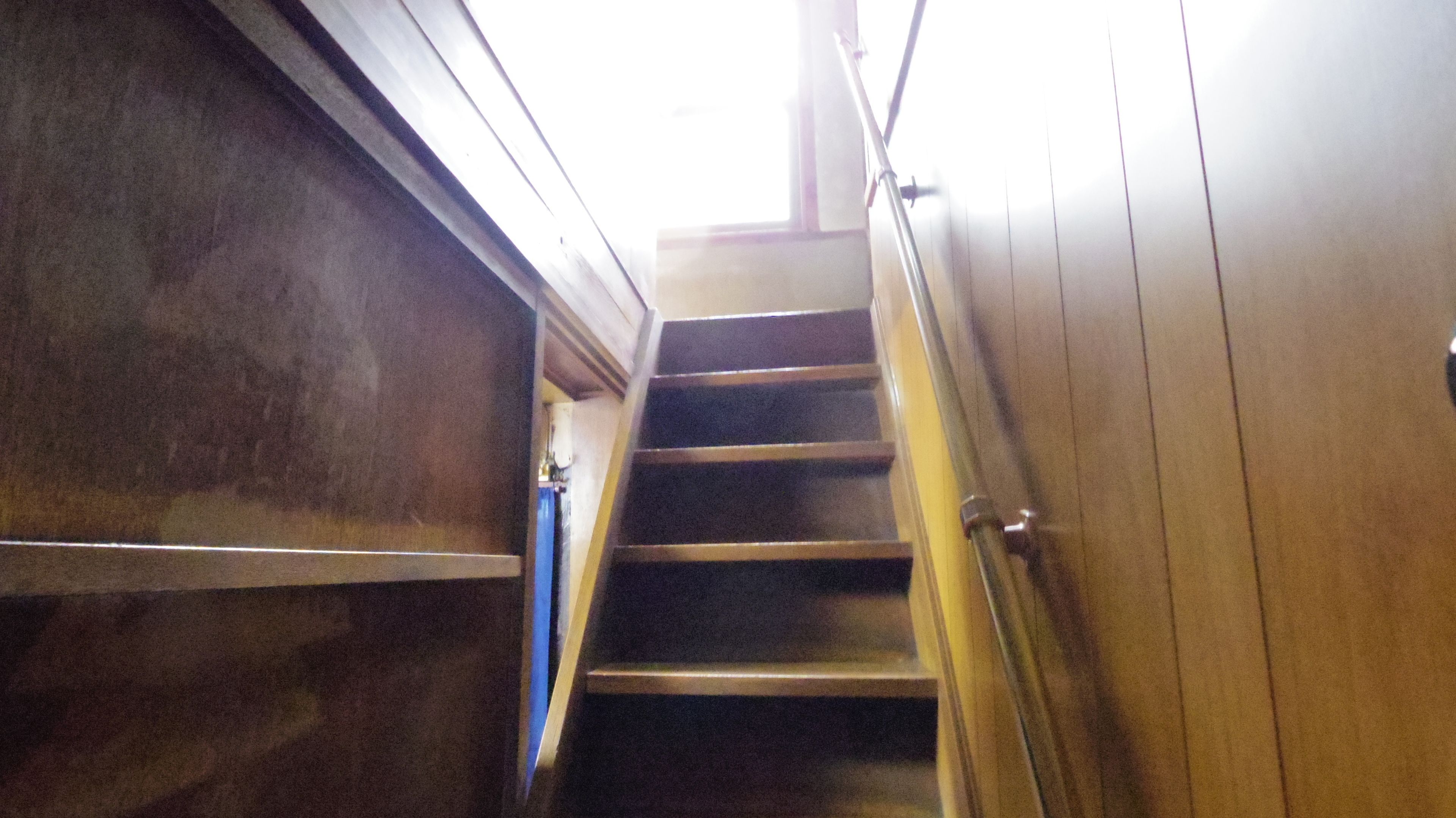 2 bedrooms, down duvets, individually decorated, desk