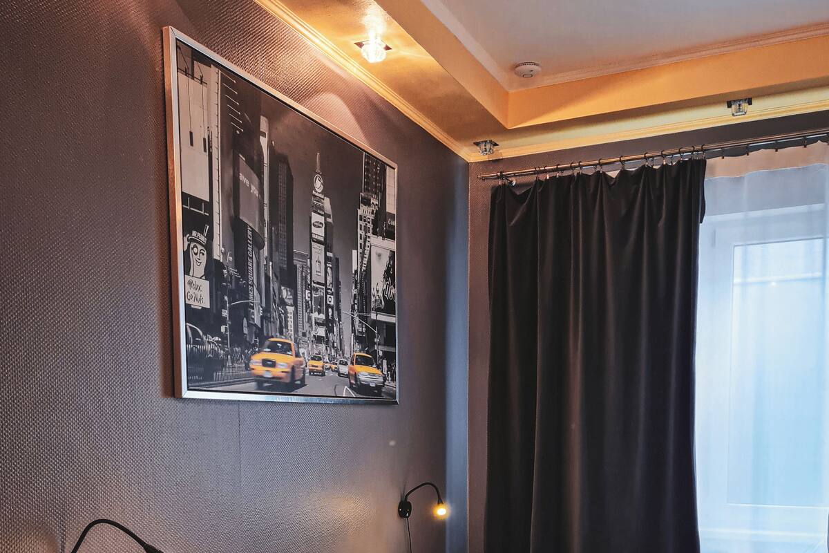 Quarto casal ou duplo conforto, 1 cama Queen e sofá-cama | Berços (sobretaxa), Wi-Fi de cortesia, roupa de cama