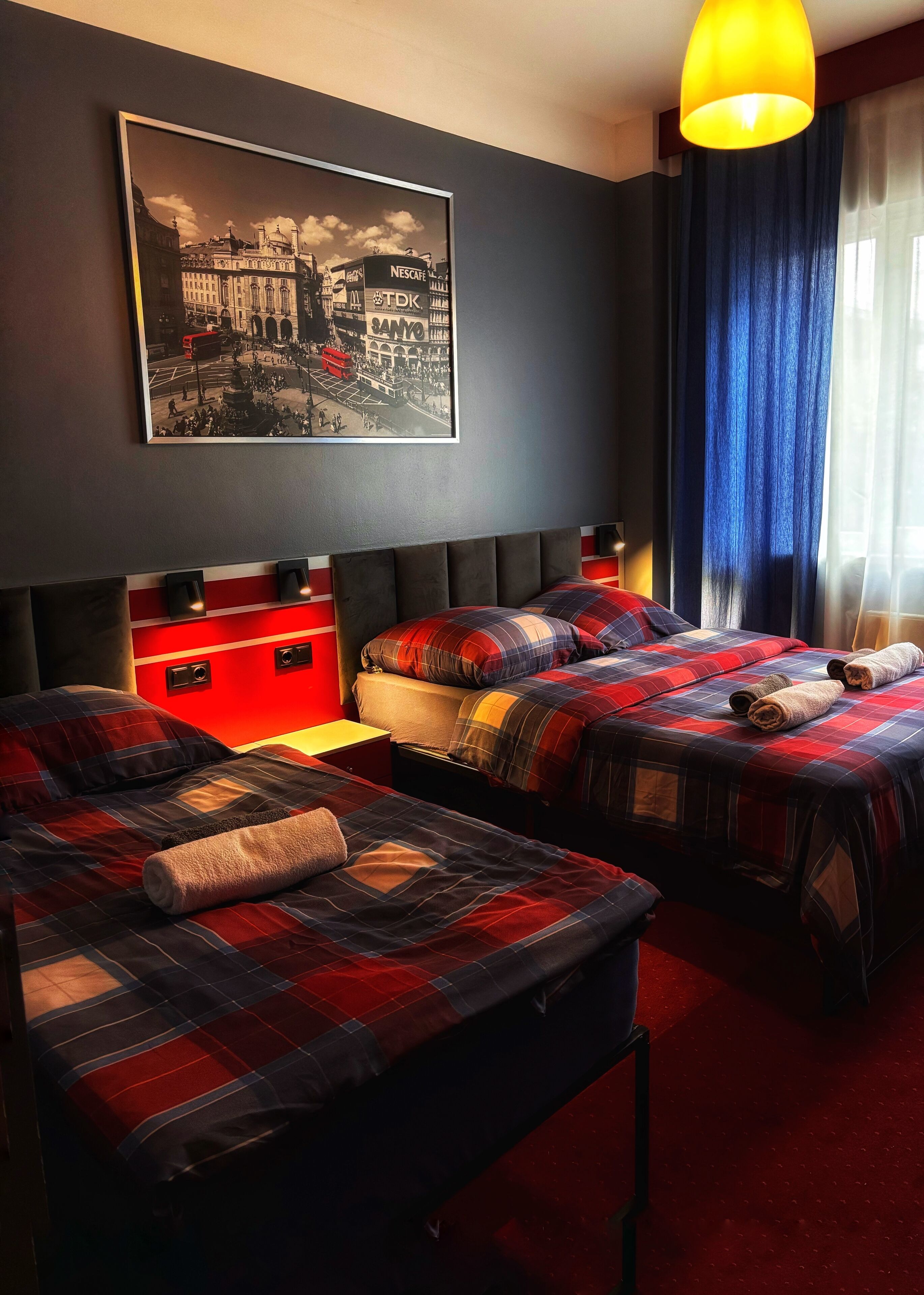 Family Suite, 2 Bedrooms, Non Smoking | Cribs/infant beds, free WiFi, bed sheets