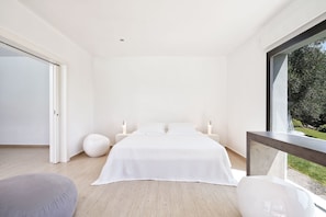 4 bedrooms, memory-foam beds, individually decorated, desk - Luxury Villa Eve (Corfu)
