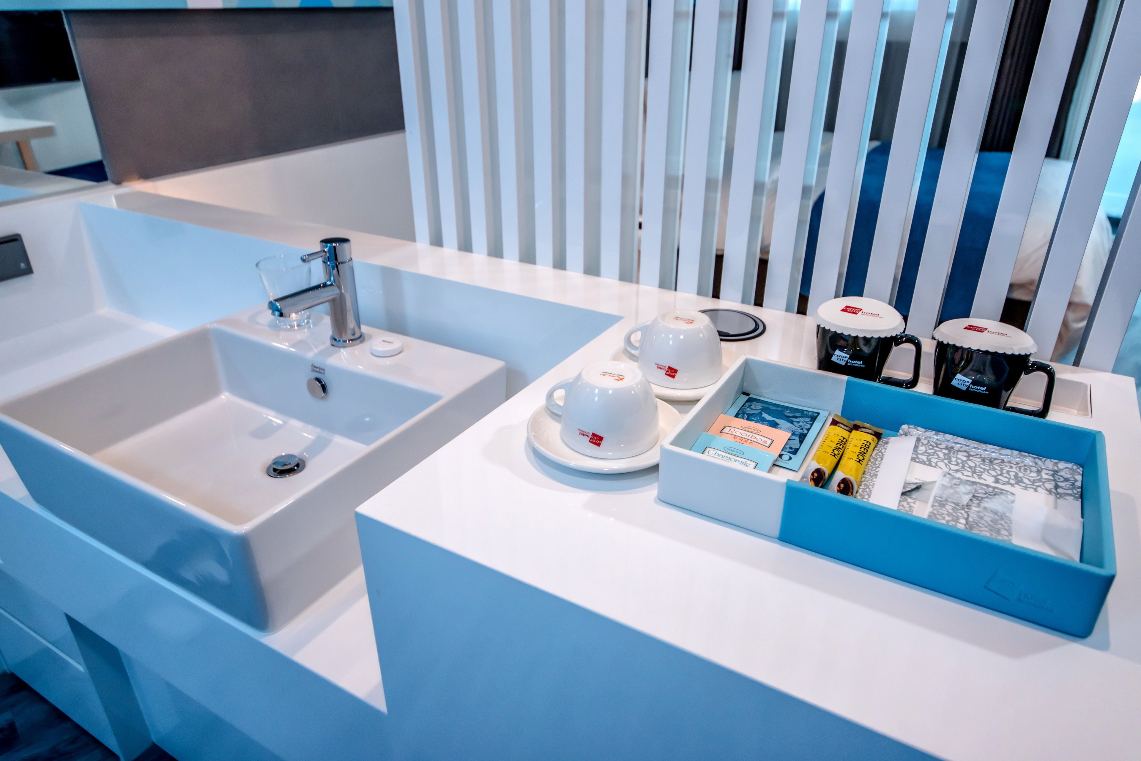 down duvets, soundproofing, free wifi, bed sheets