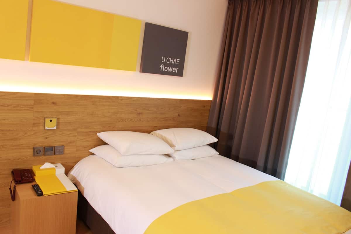 Daunenbettdecken, schallisolierte Zimmer, kostenloses WLAN, Bettwäsche