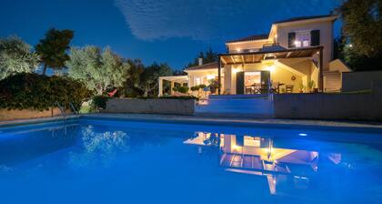 Nina Residence