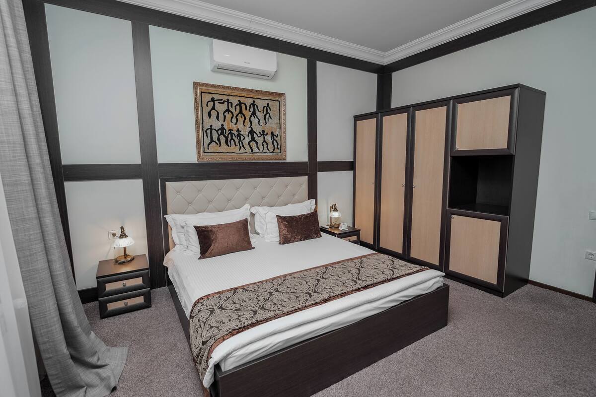 Villa, 1 Schlafzimmer | Minibar, Zimmersafe, Schreibtisch, Bügeleisen/Bügelbrett