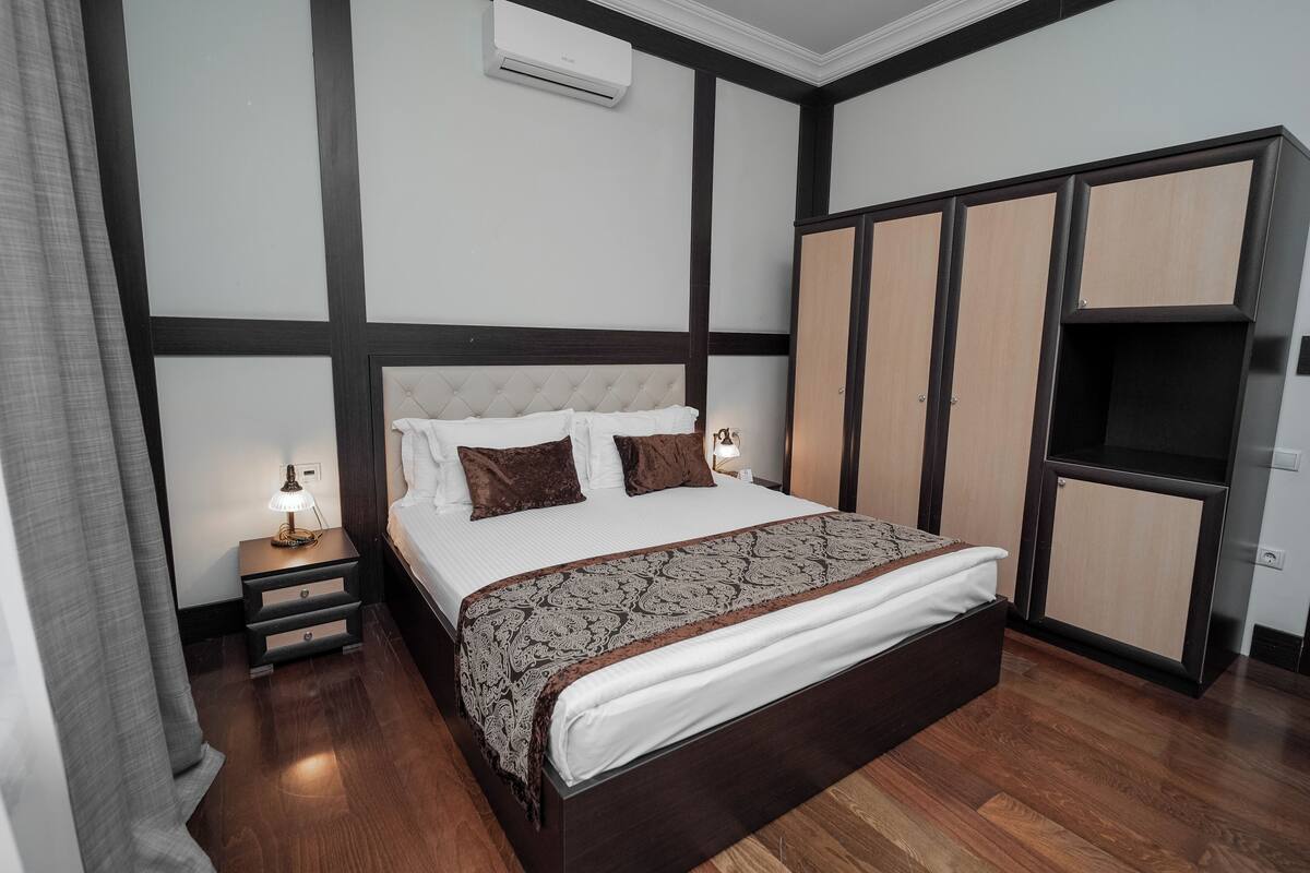 Villa, 2 Schlafzimmer | Minibar, Zimmersafe, Schreibtisch, Bügeleisen/Bügelbrett