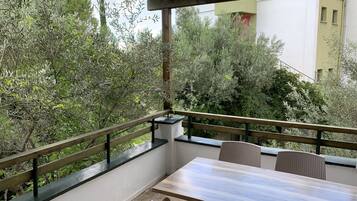 Minibar, in-room safe, free cots/infant beds, free WiFi