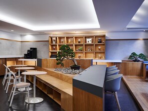 Lobby lounge - Hotel Etwas Tenjin (Fukuoka)