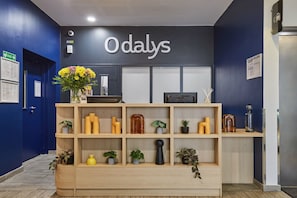 Reception - Appart Hotel Odalys City Paris Levallois (Levallois-Perret)