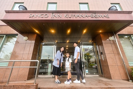 Front of property. Sanco Inn Kuwana Ekimae
