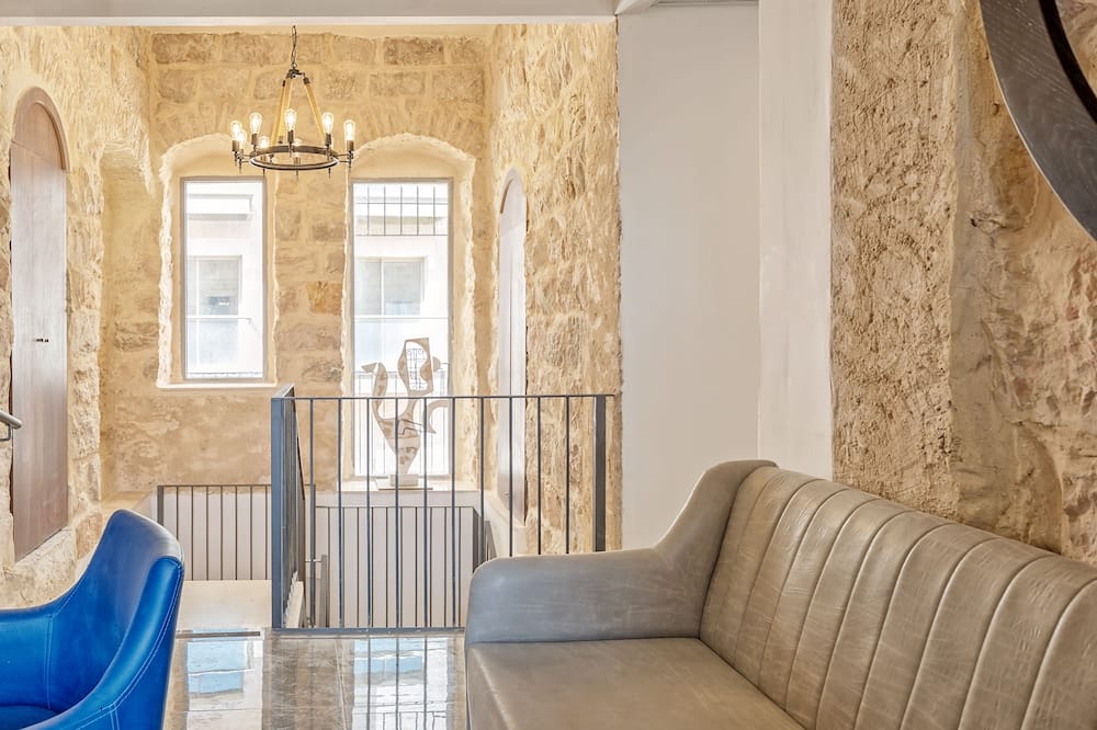 Malka Hotel