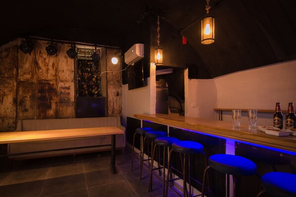 Bar (en la propiedad)