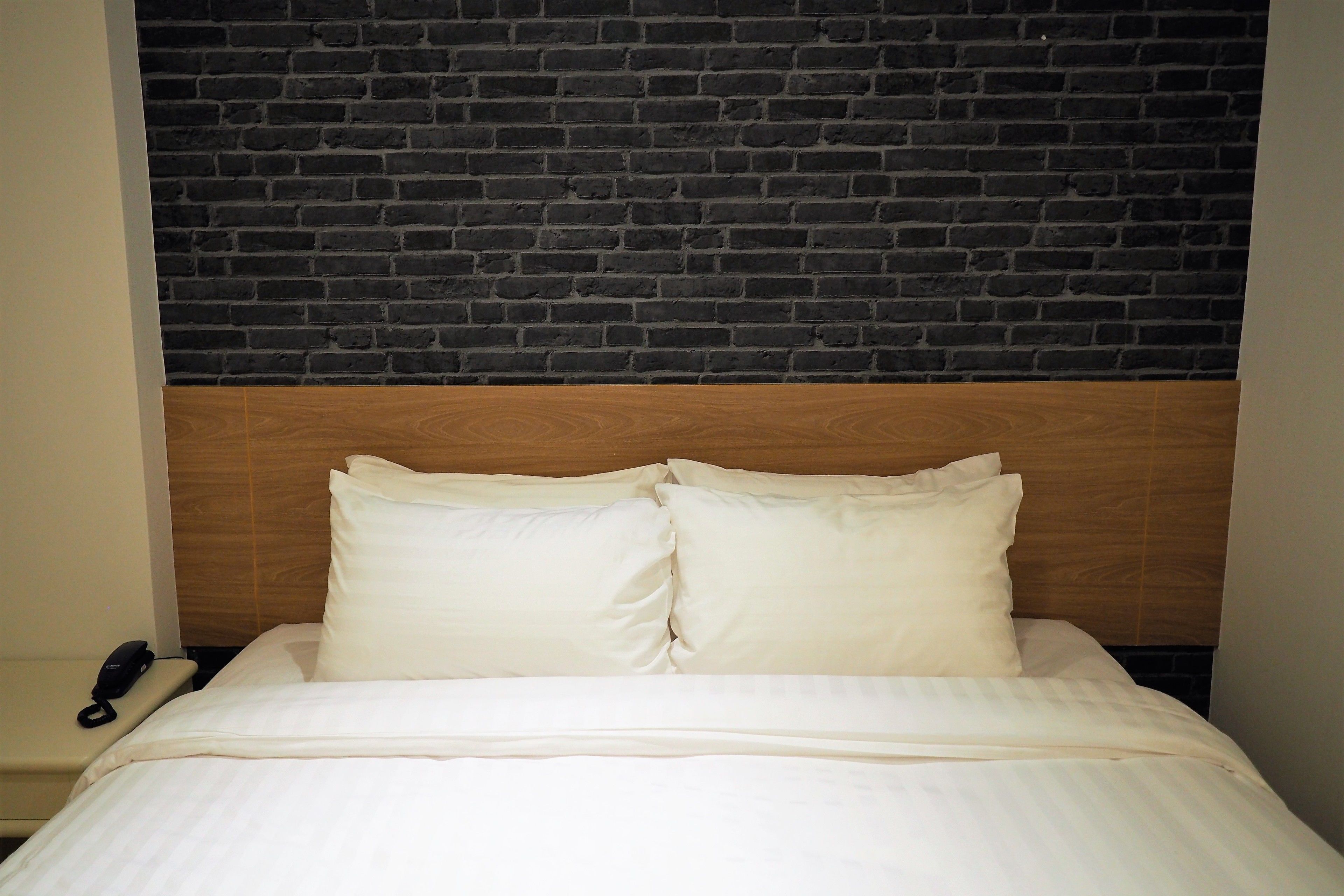 standard double room, no windows | in-room safe, desk, blackout curtains, free wifi