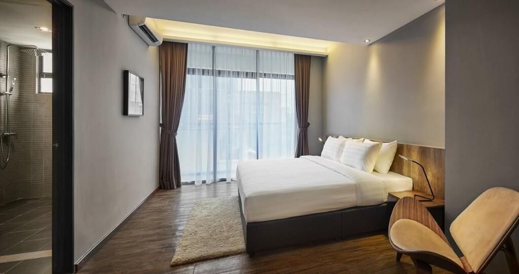 Safe på rommet, individuelt innredet og skrivebord