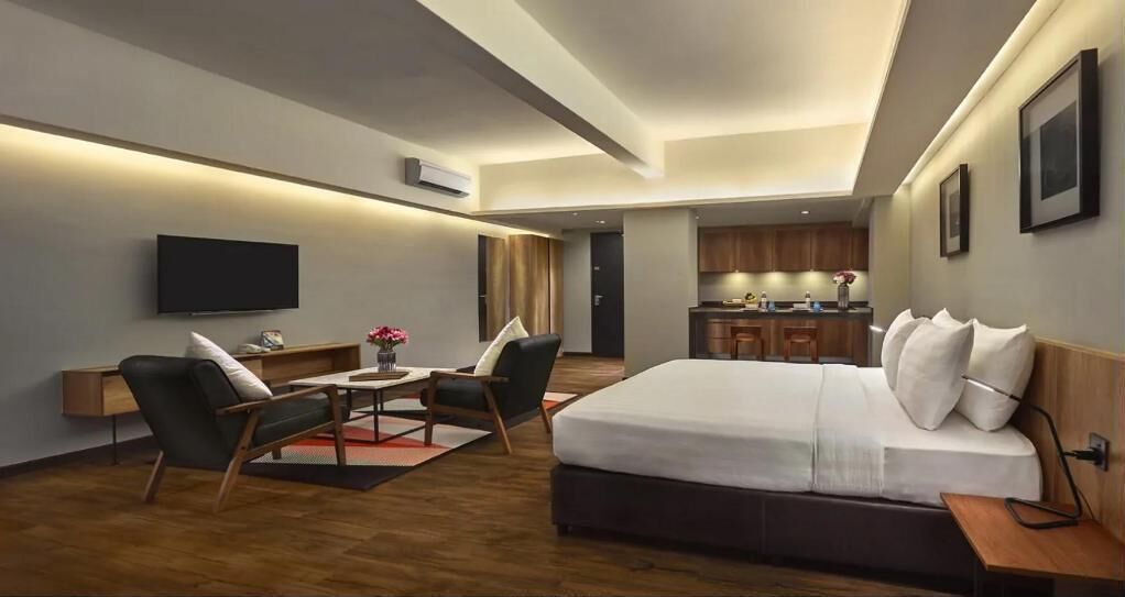 Safe på rommet, individuelt innredet og skrivebord