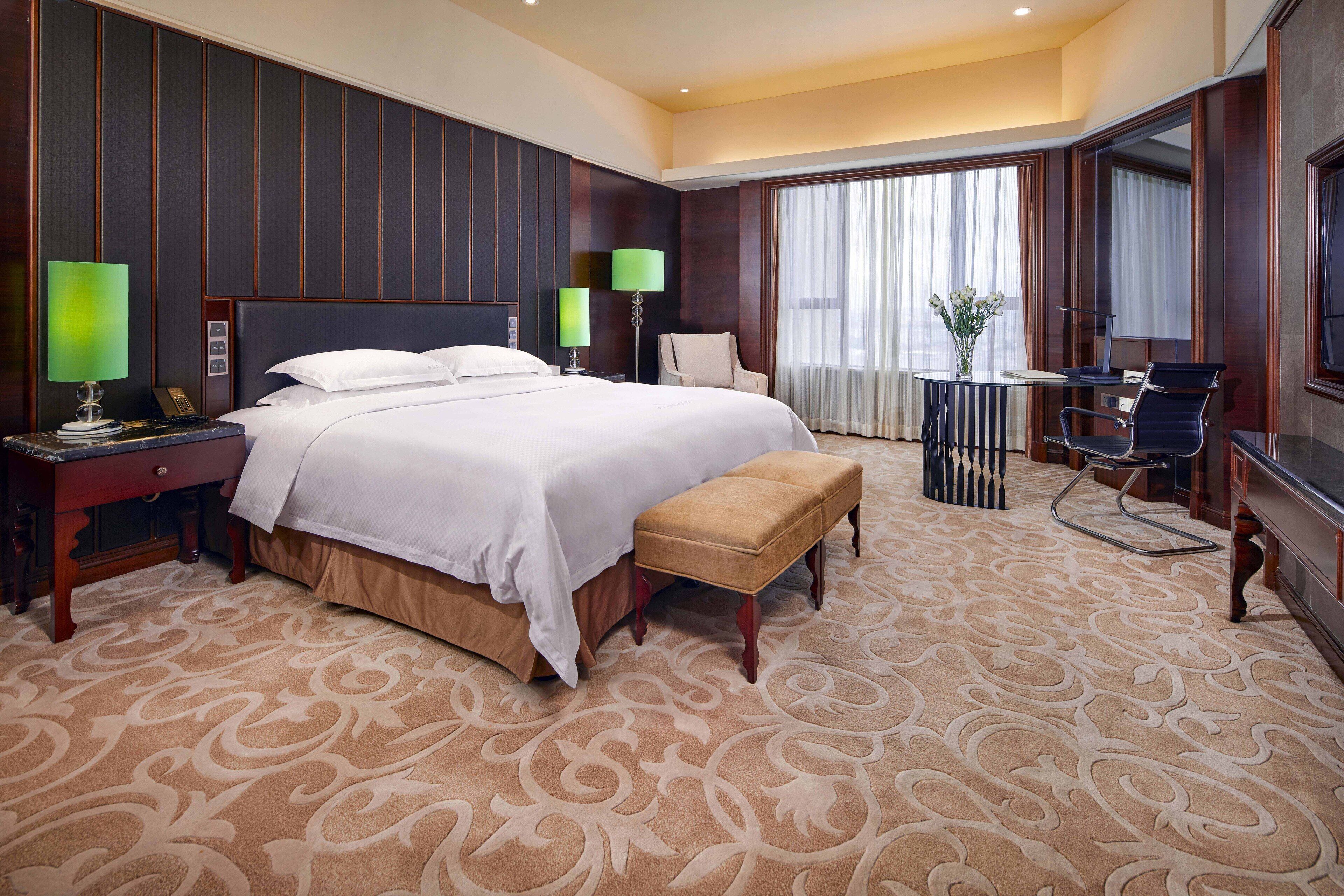 superior double room | premium bedding, minibar, in-room safe, desk