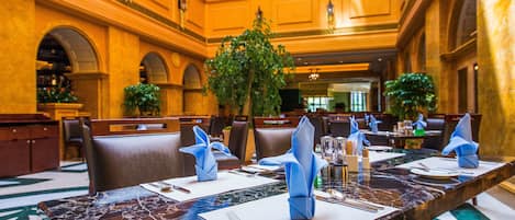 3 restaurants, breakfast, lunch served; local and international cuisine