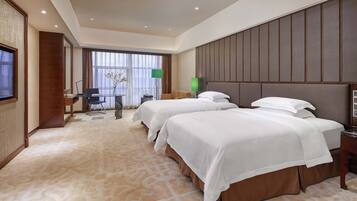 Superior Double Room | Premium bedding, minibar, in-room safe, desk