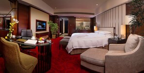 Ropa de cama de alta calidad y minibar 