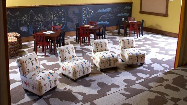 Condo, Multiple Beds, Mountain View (Guadalupe Mountain (#613) (Condo)) | Lobby lounge