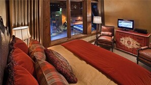 Appart'hôtel, plusieurs lits, vue montagne (Diamond Peak Penthouse (#616) (Condo)) | 4 chambres, fer et planche à repasser, Wi-Fi gratuit