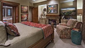 Condo, Multiple Beds, Mountain View (Lone Star Mountain (#709) (Condo))