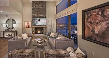 Wildhorse Chalet 3 BedroomHoliday home By Moving Mountains