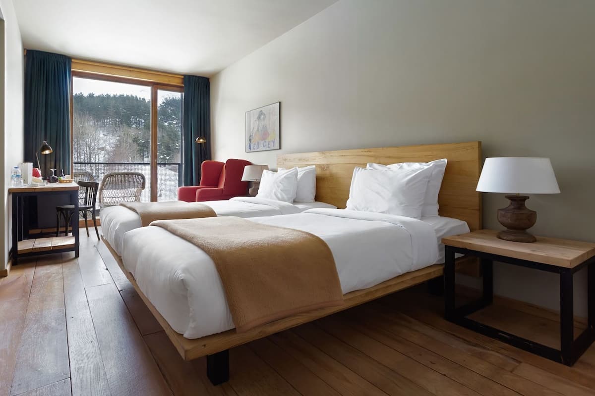 Escritorio, camas plegables/adicionales, wifi gratis y ropa de cama