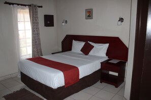 3 habitaciones, escritorio y wifi gratis 