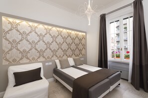 Quadruple Room, City View | Desk, soundproofing, cribs/infant beds, free WiFi - Vatican Space Rooms in Rome (Rome)