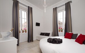 Quadruple Room | Desk, soundproofing, cribs/infant beds, free WiFi - Vatican Space Rooms in Rome (Rome)