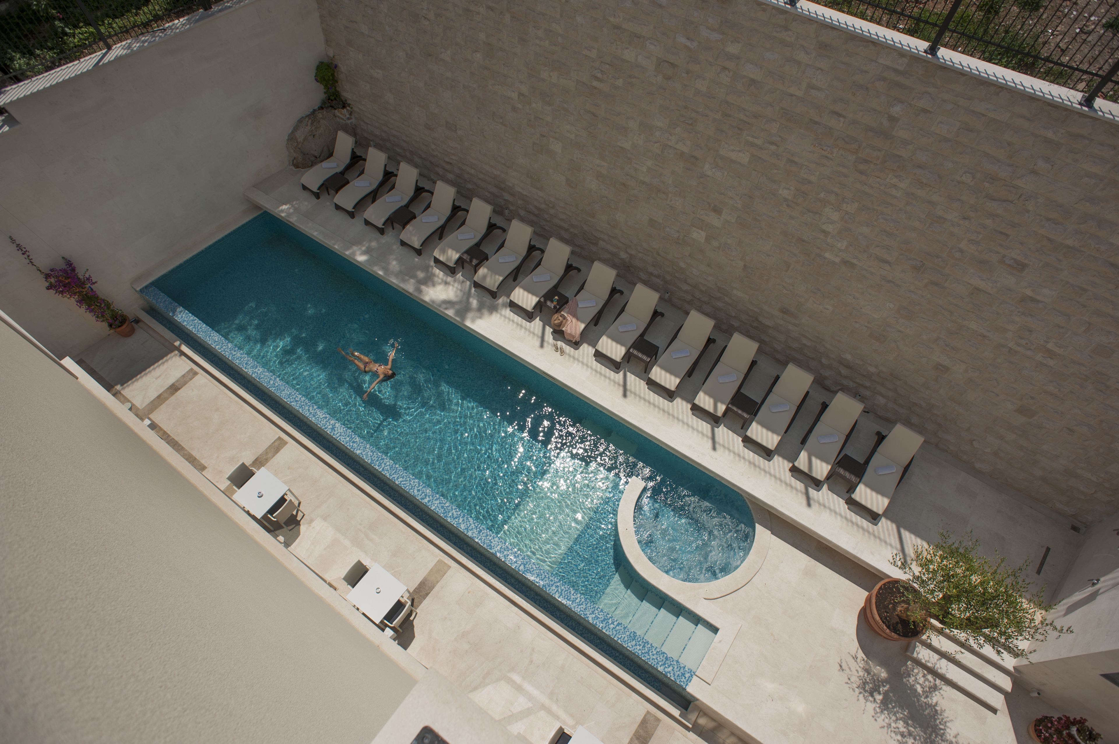 outdoor pool, pool loungers