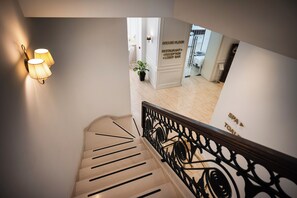 Handrails in stairways - Hotel Moskva (Budva)