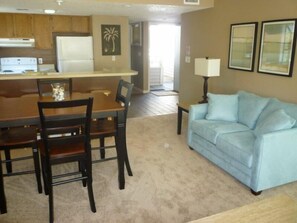 Condo, 2 Bedrooms | Living area