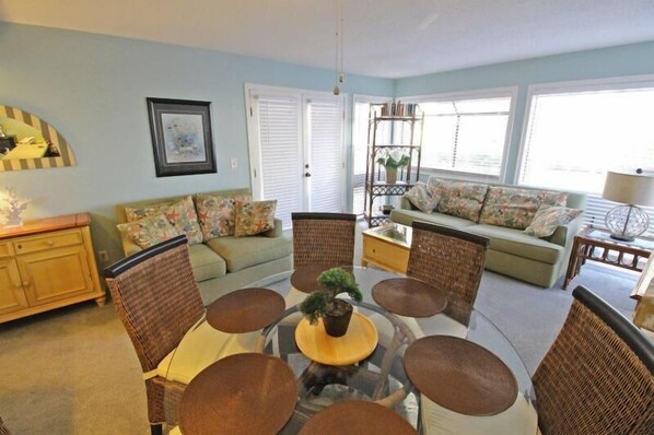 Condo, 2 Bedrooms | In-room dining