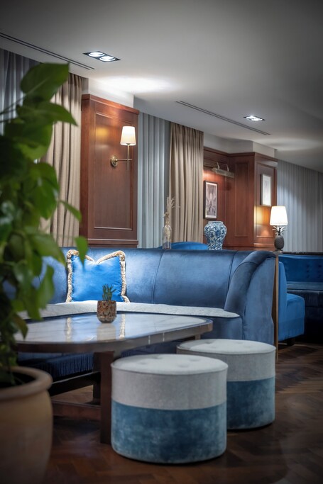 Clayton Hotel Cambridge - view 2