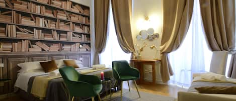 Vierbettzimmer | Daunenbettdecken, Pillowtop-Betten, Zimmersafe, individuell eingerichtet