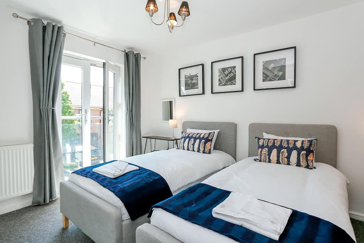 4 habitaciones, tabla de planchar con plancha y wifi gratis