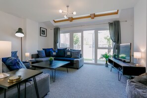 Living area - Approved Serviced Apartments - Bandy (Salford)